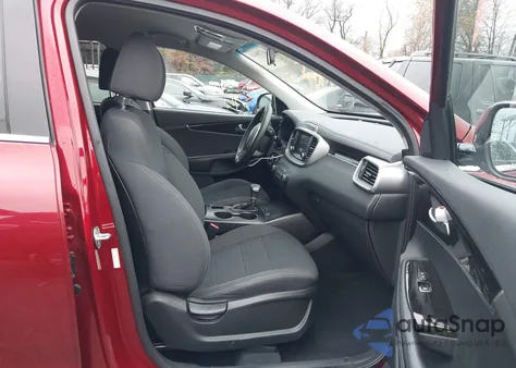 2020 Kia Sorento 2.4L Lx z USA, uszkodzony, nr VIN 5XYPG4A39LG671787